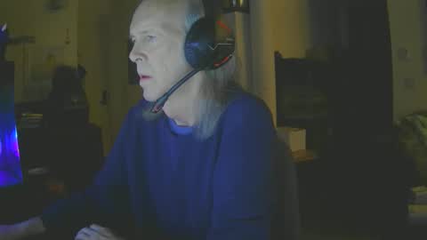 rickl56 online show from 12-15-25, 01:21