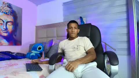 Snapshot of ricky_23cm_ chatting on 02-05-26, 02:16 RICKY online show from 02-05-26, 02:16