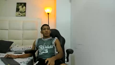 Snapshot of ricky_23cm_ chatting on 02-14-26, 02:19 RICKY online show from 02-14-26, 02:19