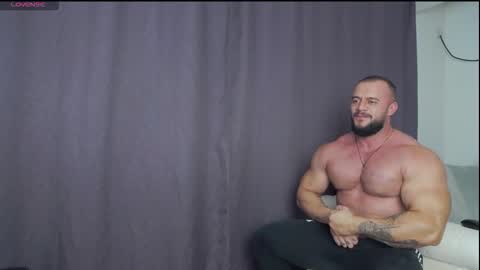 Snapshot of rickymiami1 chatting on 09-29-25, 05:51 rickymiami1 online show from 09-29-25, 05:51