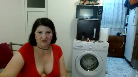 Snapshot of ridemerafsuzana chatting on 12-11-24, 10:16 Ridemeraf online show from 12-11-24, 10:16