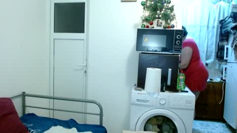 Snapshot of ridemerafsuzana chatting on 12-15-24, 03:09 Ridemeraf online show from 12-15-24, 03:09