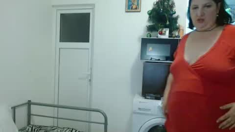 Snapshot of ridemerafsuzana chatting on 01-17-25, 07:49 Ridemeraf online show from 01-17-25, 07:49