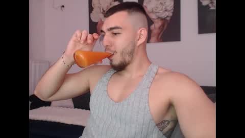 Snapshot of riderrandy chatting on 09-30-25, 10:37 Rider Randy online show from 09-30-25, 10:37