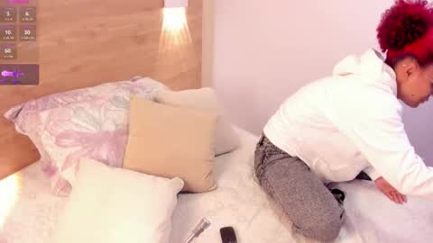 Sara online show from 03-06-26, 10:01