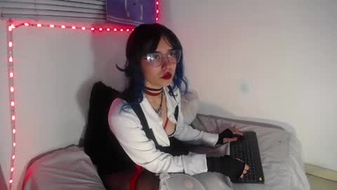Snapshot of rihonna_hs8 chatting on 04-21-26, 09:39 RIHONNA online show from 04-21-26, 09:39