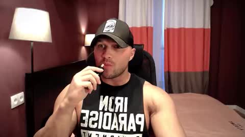 Snapshot of rikadler chatting on 10-26-25, 11:05 rikadler online show from 10-26-25, 11:05