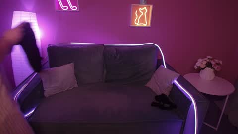 Snapshot of rikaraily chatting on 01-23-25, 10:01 Rika online show from 01-23-25, 10:01