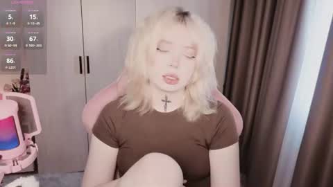 Snapshot of riley_vice chatting on 07-14-26, 08:30 Sofia online show from 07-14-26, 08:30