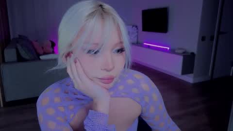 rileymee online show from 11-07-25, 04:23