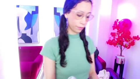 Snapshot of rin_noohara chatting on 07-09-26, 11:25 Rin Nohara online show from 07-09-26, 11:25