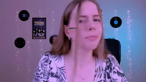 Snapshot of rina_gold_ chatting on 06-05-26, 07:36 Rina online show from 06-05-26, 07:36