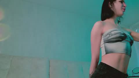 Snapshot of rinacain chatting on 06-27-26, 09:03 RINA online show from 06-27-26, 09:03