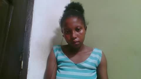 Snapshot of rinah654271 chatting on 02-11-26, 03:28 rinah654271 online show from 02-11-26, 03:28