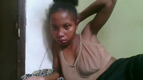 Snapshot of rinah654271 chatting on 02-14-26, 04:59 rinah654271 online show from 02-14-26, 04:59