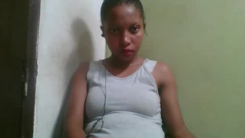 Snapshot of rinah654271 chatting on 05-13-26, 02:47 rinah654271 online show from 05-13-26, 02:47