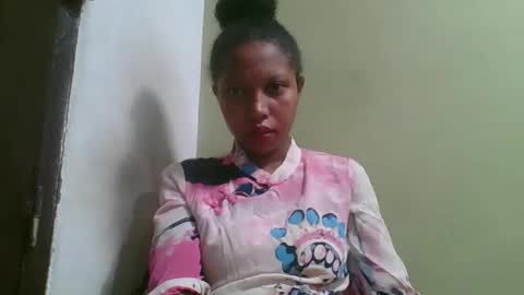 Snapshot of rinah654271 chatting on 05-14-26, 02:51 rinah654271 online show from 05-14-26, 02:51