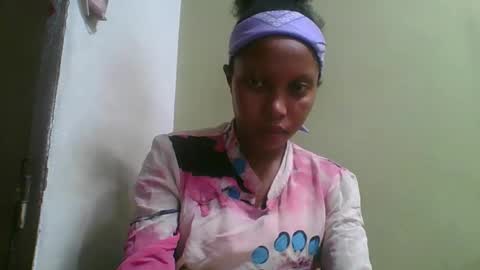Snapshot of rinah654271 chatting on 05-16-26, 10:36 rinah654271 online show from 05-16-26, 10:36