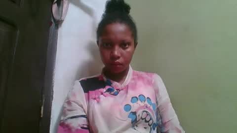 Snapshot of rinah654271 chatting on 05-19-26, 02:51 rinah654271 online show from 05-19-26, 02:51