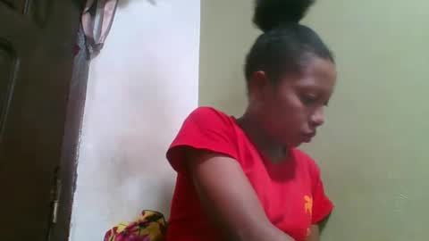 Snapshot of rinah654271 chatting on 05-22-26, 02:40 rinah654271 online show from 05-22-26, 02:40