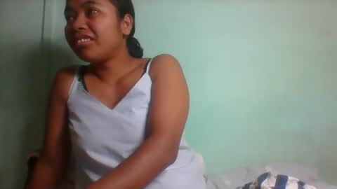 Snapshot of rinah856024 chatting on 02-06-26, 06:29 rinah856024 online show from 02-06-26, 06:29