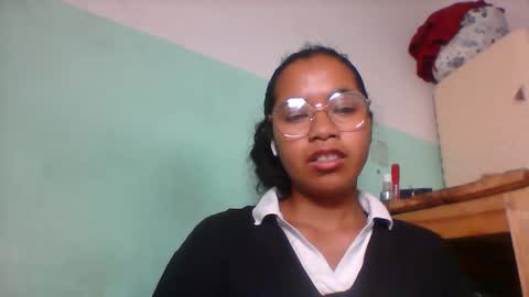Snapshot of rinah856024 chatting on 05-04-26, 05:09 rinah856024 online show from 05-04-26, 05:09