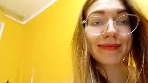 Snapshot of rinettawilss chatting on 12-30-24, 03:47 RinettaWilss online show from 12-30-24, 03:47