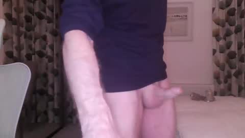 Snapshot of ringomar chatting on 11-17-25, 07:47 Rob online show from 11-17-25, 07:47