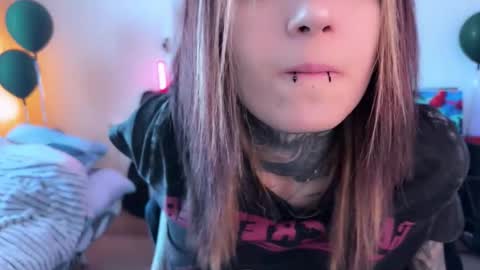   DianaBrite            fansl y online show from 02-03-26, 01:05