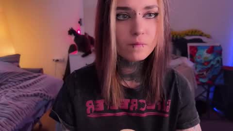   DianaBrite            fansl y online show from 02-11-26, 02:33