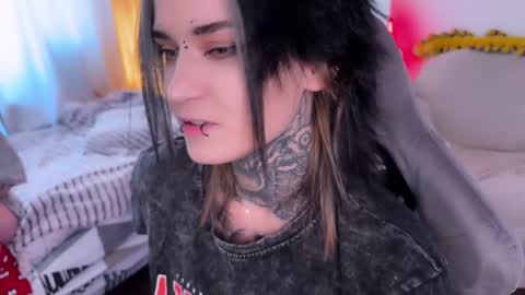   DianaBrite            fansl y online show from 03-07-26, 12:46