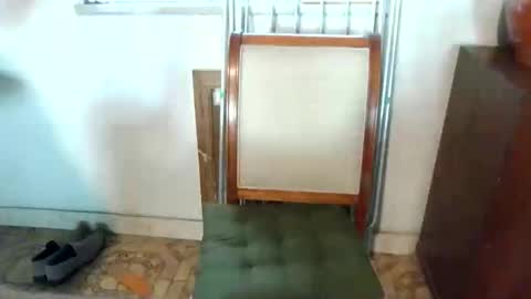 Snapshot of ripsterbra chatting on 05-17-26, 12:01 ripsterbra online show from 05-17-26, 12:01