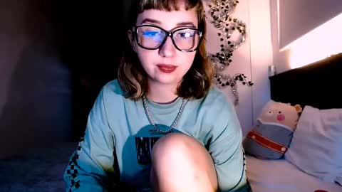 Snapshot of riri_rich chatting on 12-29-24, 04:38 Rita online show from 12-29-24, 04:38