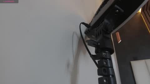 RIRI  online show from 02-01-26, 12:04