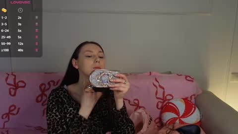 Snapshot of risabudd chatting on 03-03-26, 07:03 Rose online show from 03-03-26, 07:03