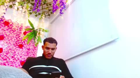 Risitos De Oro online show from 10-28-25, 03:21