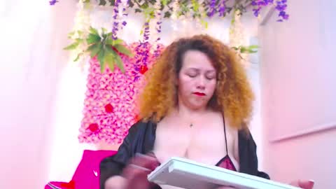 Risitos De Oro online show from 11-13-25, 01:48