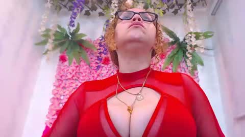 Risitos De Oro online show from 07-15-26, 11:48