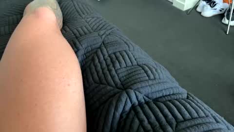 Snapshot of riskyshowoff chatting on 02-27-25, 04:31 House to myself boss me around online show from 02-27-25, 04:31