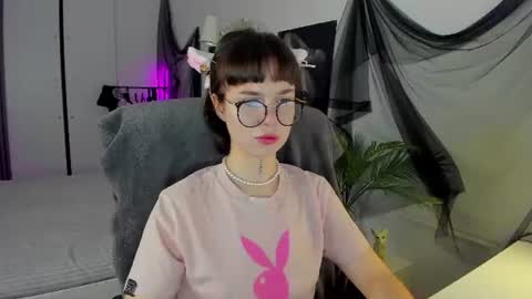 Snapshot of risosweet chatting on 06-08-26, 08:20 Alice online show from 06-08-26, 08:20