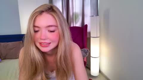 Snapshot of rita__shy chatting on 06-19-26, 02:21 Rita online show from 06-19-26, 02:21