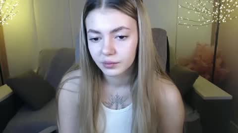 Snapshot of ritaneer chatting on 01-08-25, 09:10 ritaneer online show from 01-08-25, 09:10