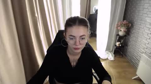 Snapshot of ritaneer chatting on 09-10-25, 08:03 ritaneer online show from 09-10-25, 08:03