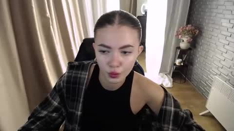 Snapshot of ritaneer chatting on 09-13-25, 08:36 ritaneer online show from 09-13-25, 08:36