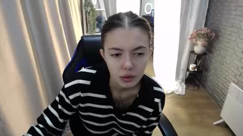 Snapshot of ritaneer chatting on 10-05-25, 08:12 ritaneer online show from 10-05-25, 08:12