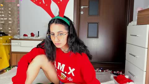 Snapshot of ritaoral_ chatting on 12-13-24, 03:11 Rita Oral online show from 12-13-24, 03:11
