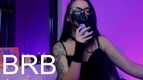 Snapshot of ritasunset chatting on 05-11-26, 10:54 Miss Rita online show from 05-11-26, 10:54
