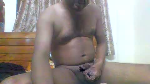 Snapshot of ritesh20101010 chatting on 03-04-25, 04:41 Indian male online show from 03-04-25, 04:41