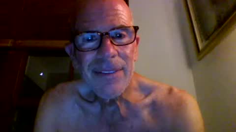 Snapshot of river053 chatting on 07-26-26, 01:36 river053 online show from 07-26-26, 01:36