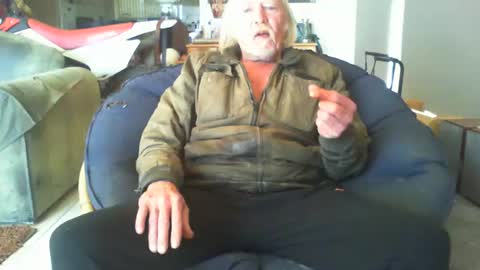 Snapshot of riverratggg chatting on 07-11-26, 09:45 riveratggg online show from 07-11-26, 09:45